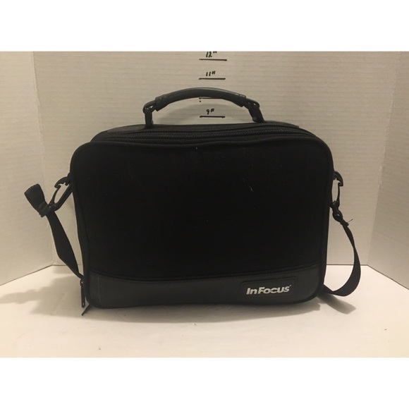 Infocus projector model LP130 only 1514 lamp hours - Picture 7 of 8